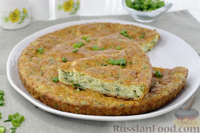 сметана, яйца, мука, сыр твёрдый, лук зелёный, зелень укропа, сахар, разрыхлитель, соль, масло растительное