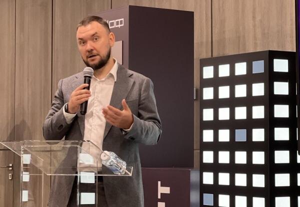 Не­фор­маль­ная встре­ча "Доиг­ра­лись! Бу­дущее рос­сий­ско­го гей­мде­ва". На фо­то: Уп­рав­ляю­щий пар­тнер сов­мес­тно­го фон­да Indie Go и xTech ("Рос­те­леком") Вла­димир Ва­реник (Фо­то ComNews)