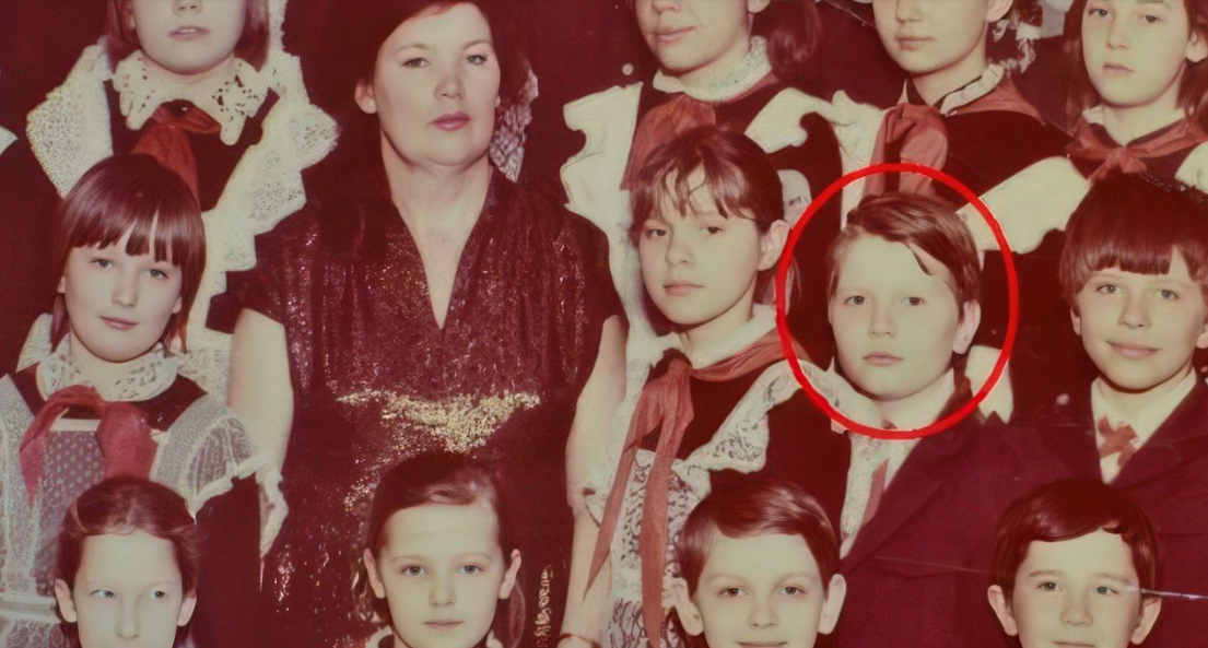 Школьное фото Николая Баскова