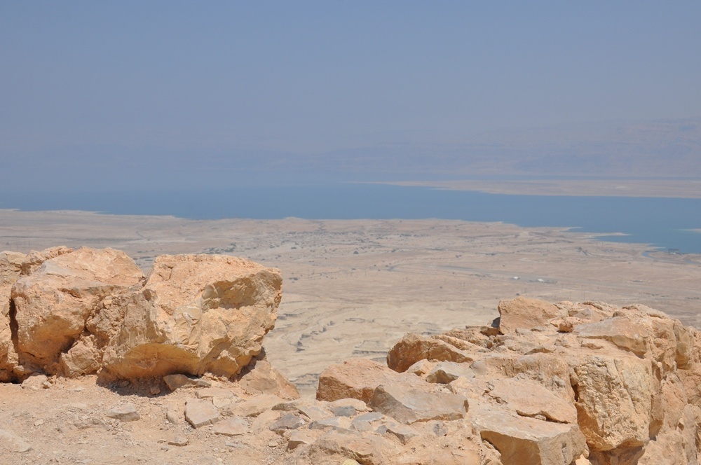 Вид с вершины Масады на Мертвое море (Асфальтовое озеро).