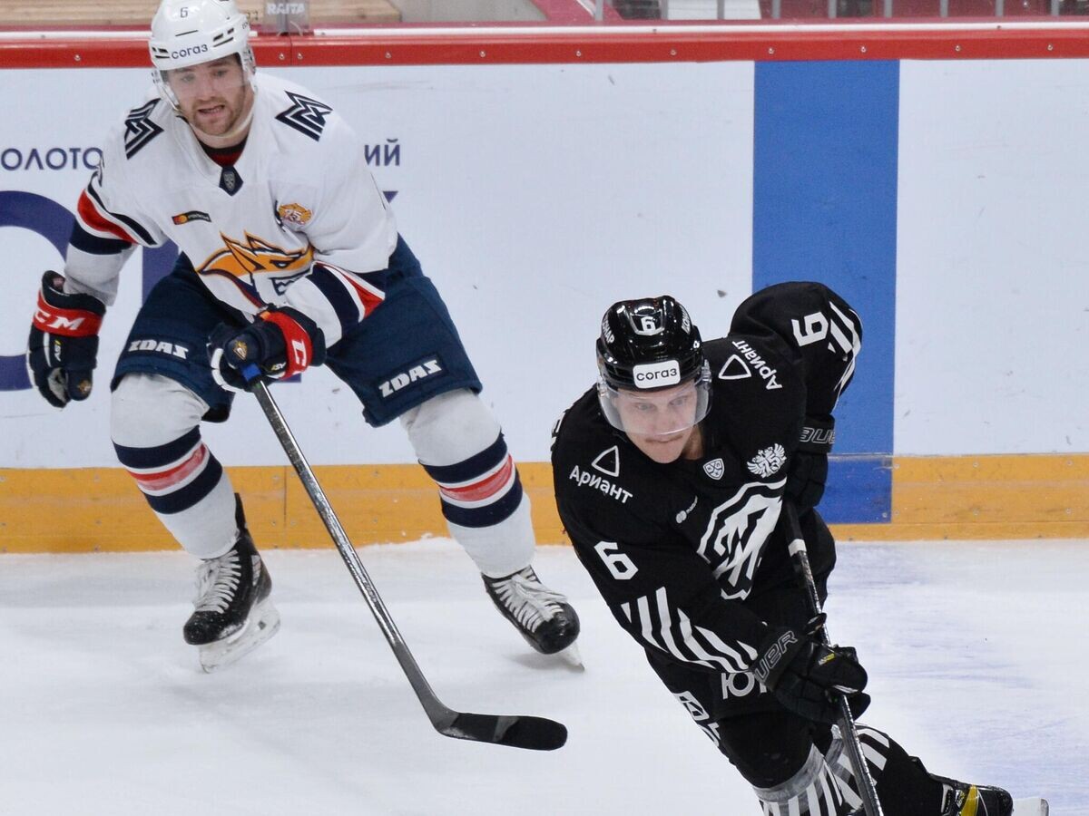    Игрок ХК "Трактор" Теему Пулккинен © РИА Новости / Александр Кондратюк