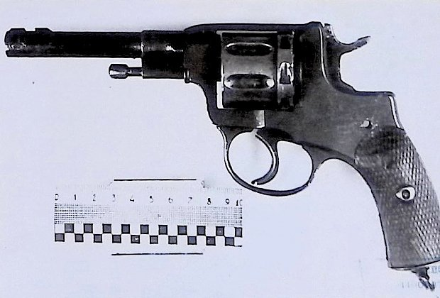 Тот самый револьвер системы "Наган". Фото из материалов уголовного дела