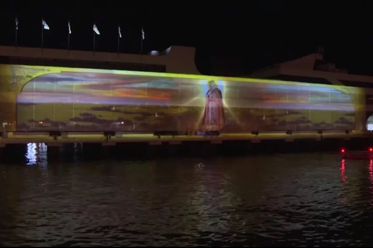    Мультимедийный спектакль «Княгиня Ольга» показали на набережной Сухума