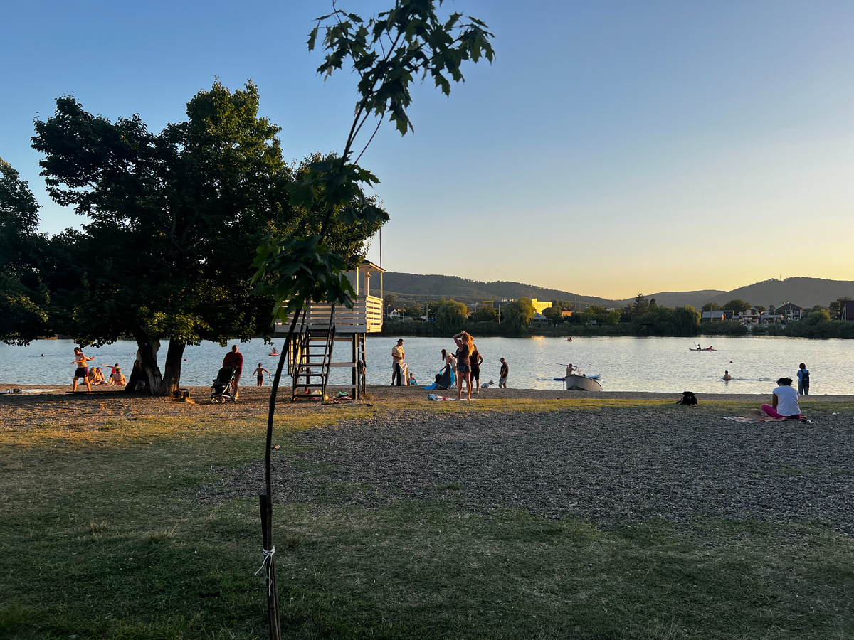 Пляж вечером