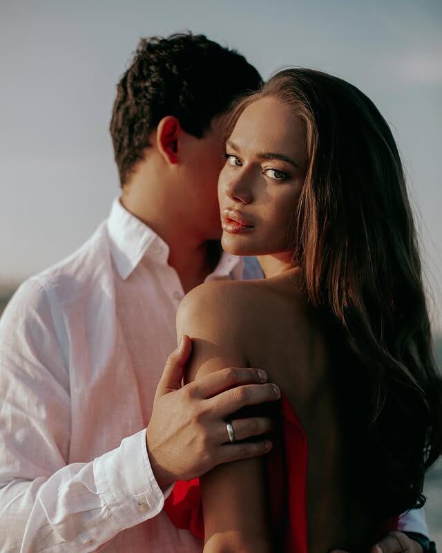 Яна Кошкина и Анатолий Черкасов. Социальные сети