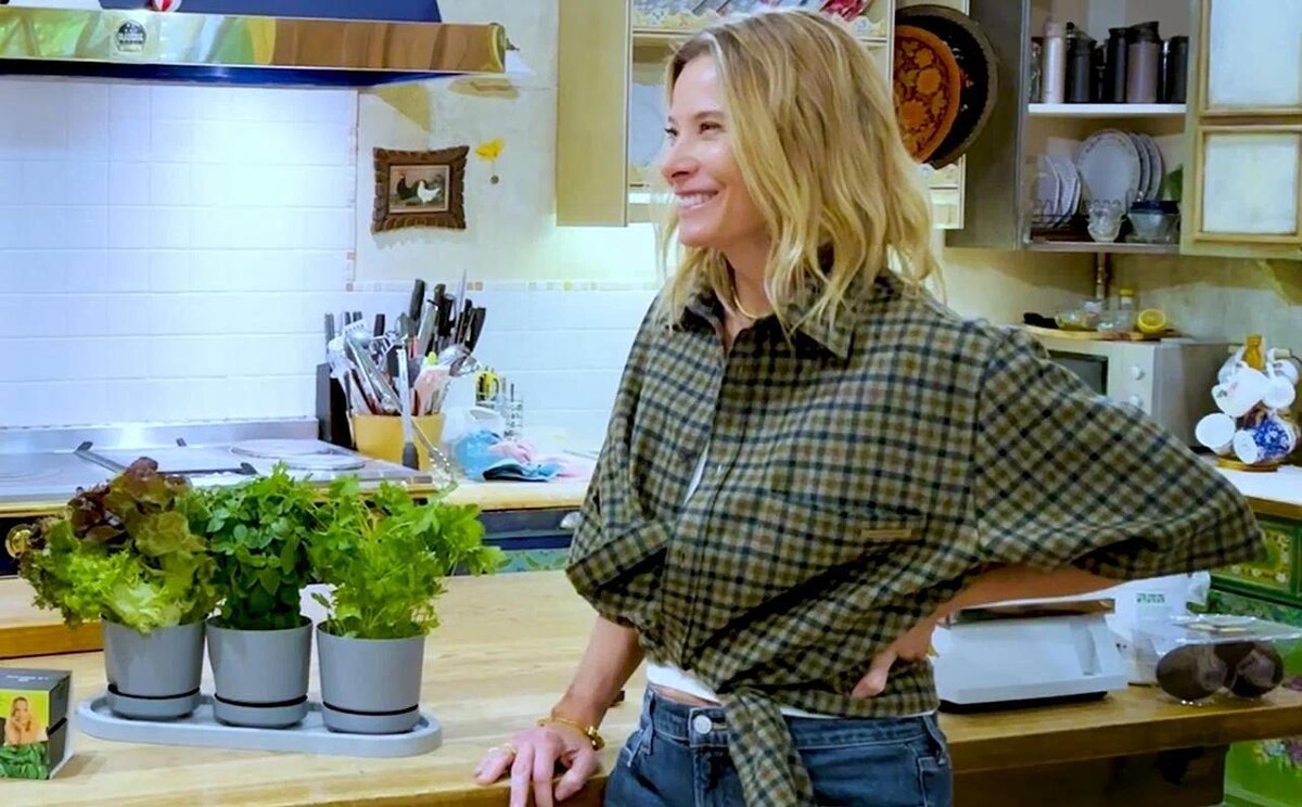 Юлия Высоцкая