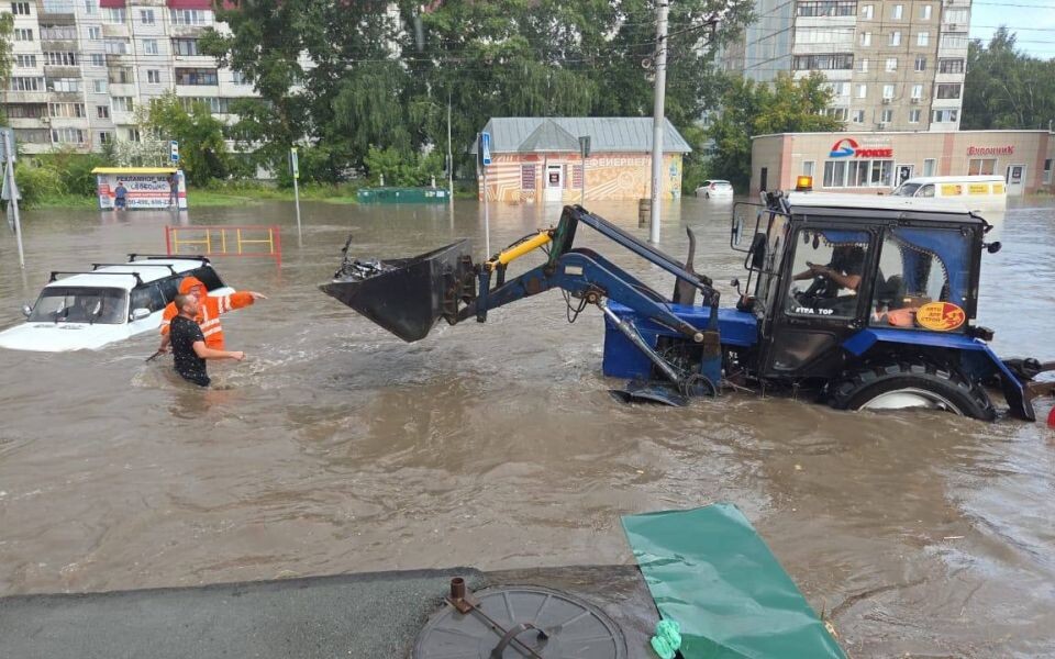    Подтопление Индустриального района ливневыми дождями в Барнауле