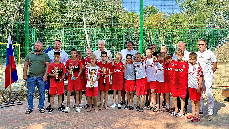    Гол в ворота солнцу!