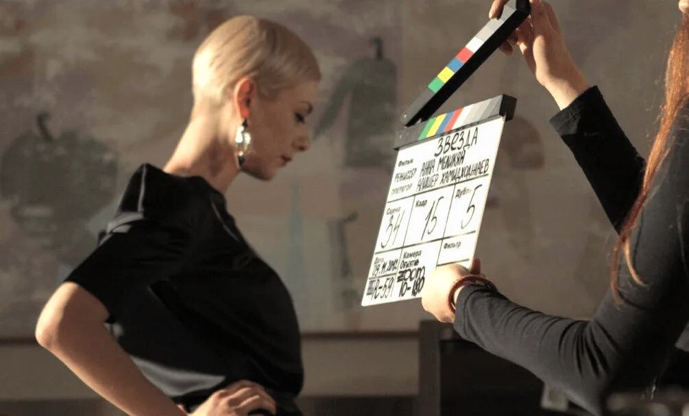 Северина плохо знала русский, поэтому её озвучивала другая актриса