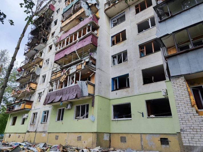 Так выглядит пострадавшая девятиэтажка на улице Союзной