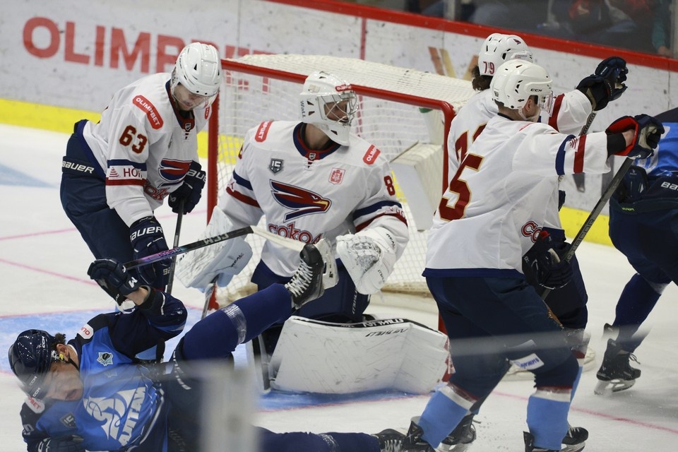    Кубок губернатора Алтайского края по хоккею Олег УКЛАДОВ