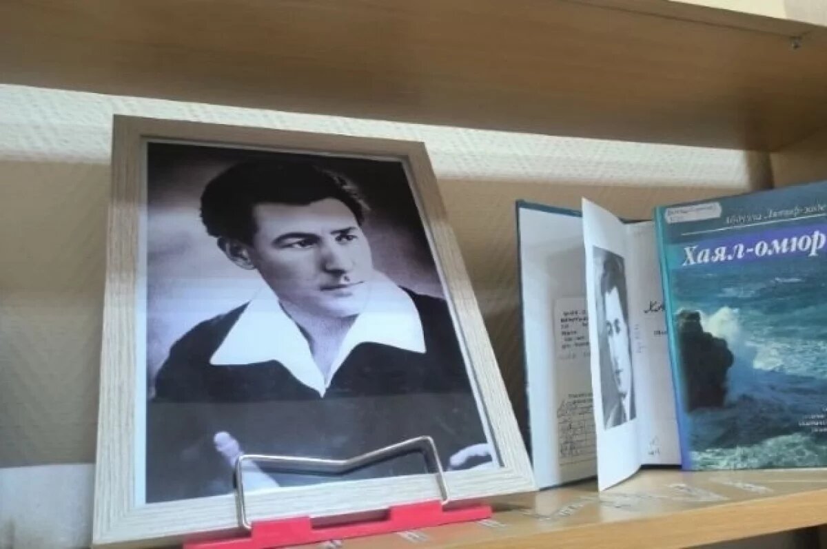    В Симферополе предложили назвать одну из улиц именем поэта Лятиф-заде