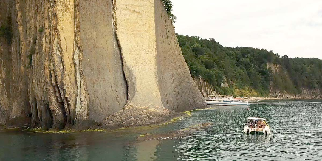Отдых в Новомихайловском: уединение и комфорт в двух шагах от мегаполиса