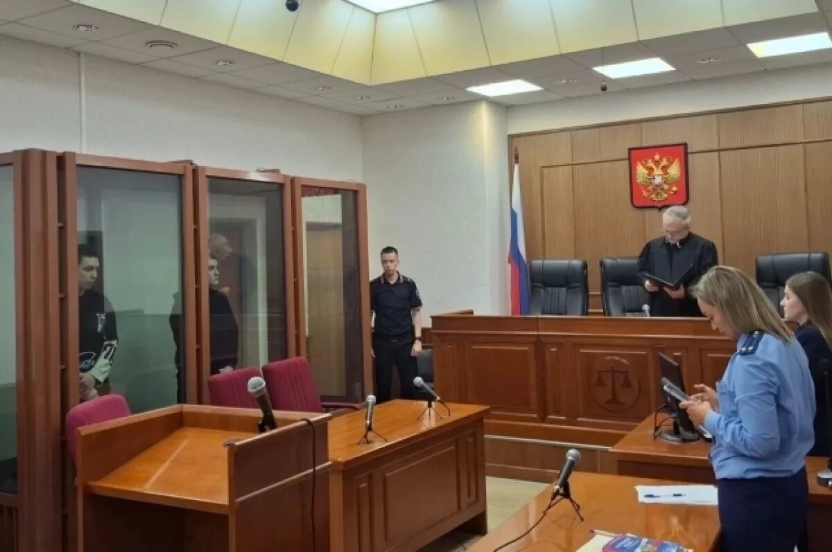    Двоим жителям Режа вынесли приговор за особо жестокое убийство мужчины