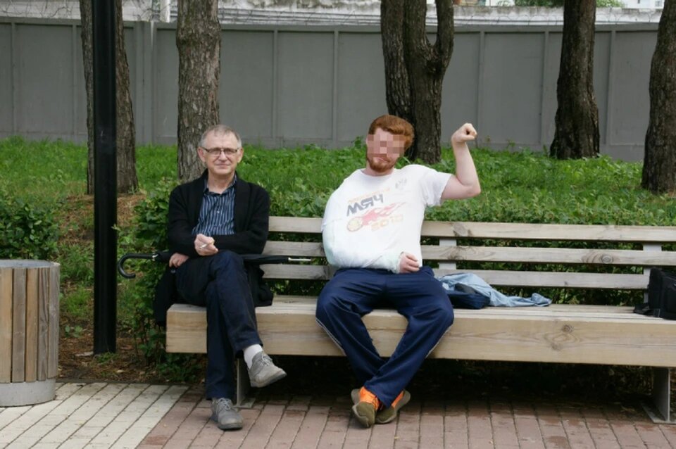 Ученый Вячеслав Кузнецов с Дмитрием. Фото: соцсети