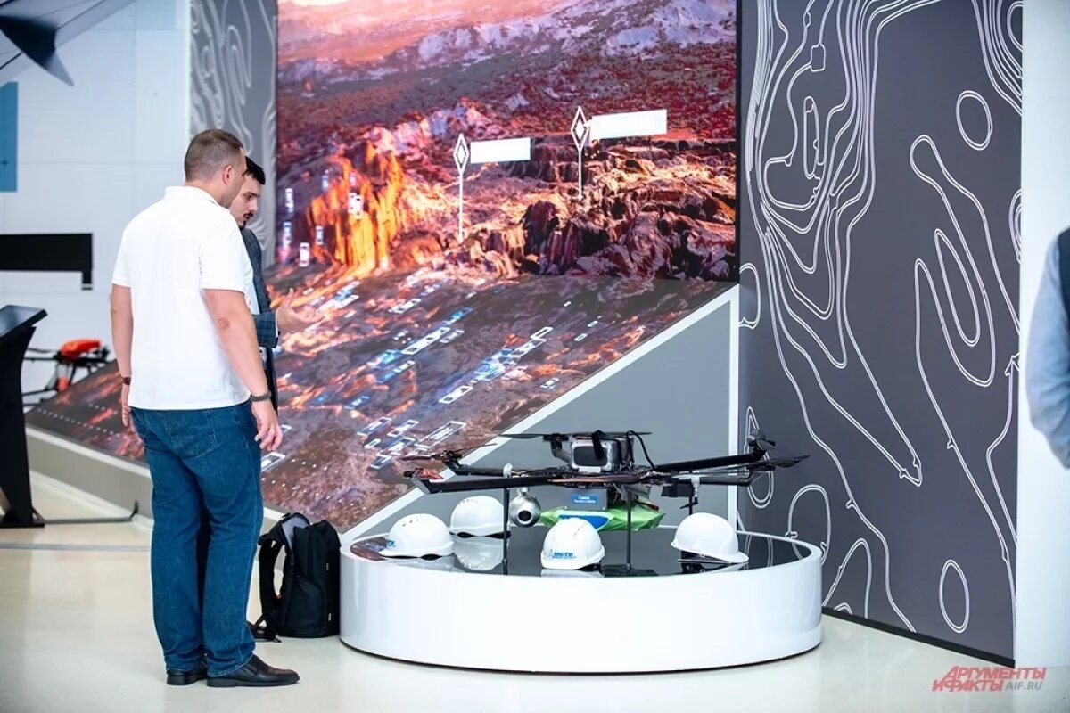    На сегодняшний день дроны применяются для сельского хозяйства, лесного комплекса, строительства, транспорта, энергетики, торговли и, конечно, городской среды.