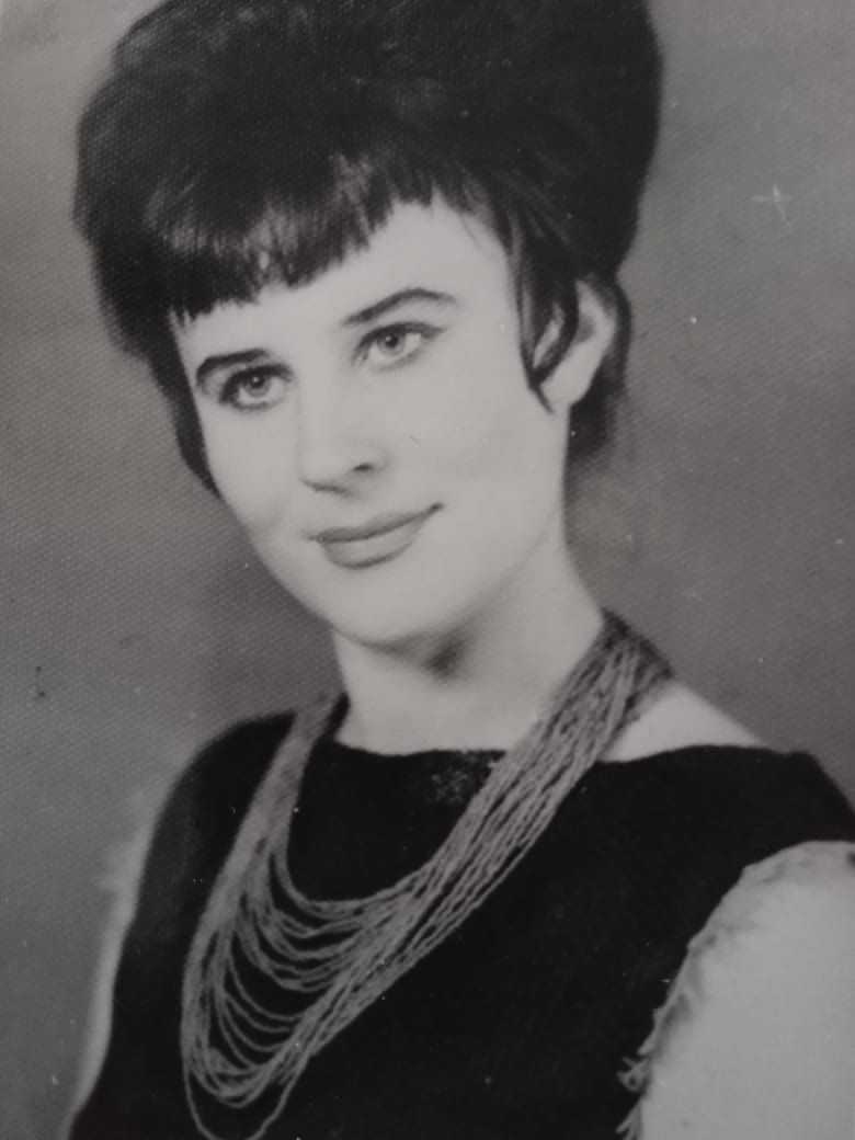 О. М. Бондарчук Фото из  архива Елены Масленниковой,  четвертой дочери писательницы.