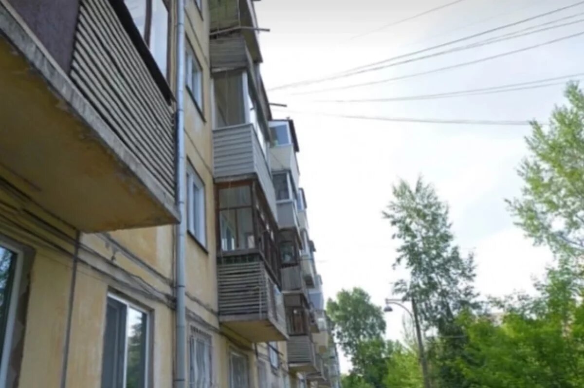    Пятиэтажный дом на Можайского, 15.