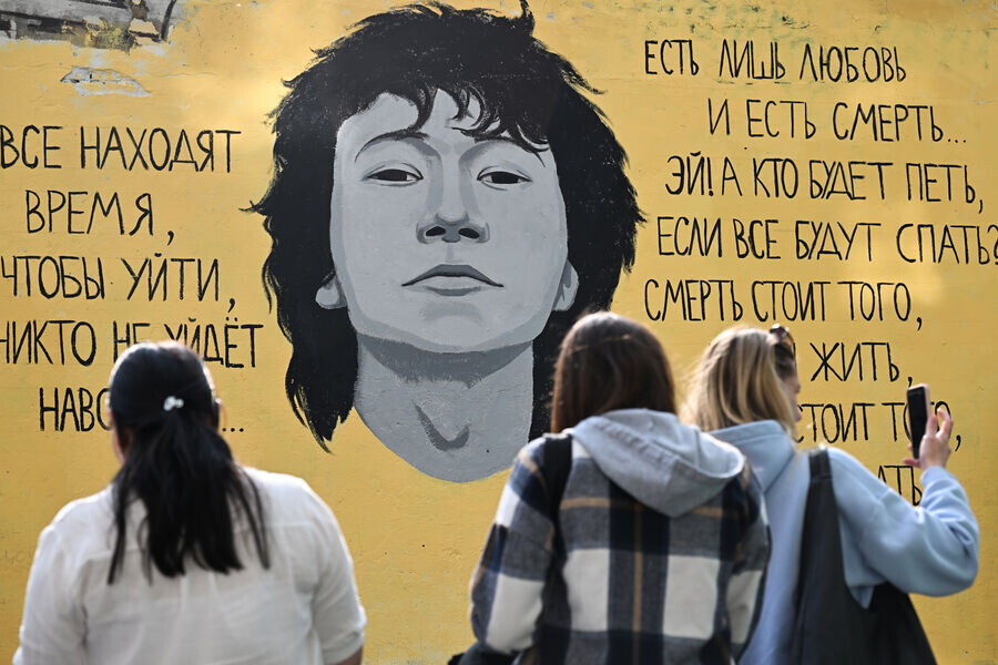 Стена Вити Цоя в Москве. А сколько таких по бывшему СССР?