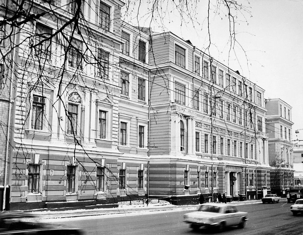 Фото корпуса с сайта выпускников МИХМ