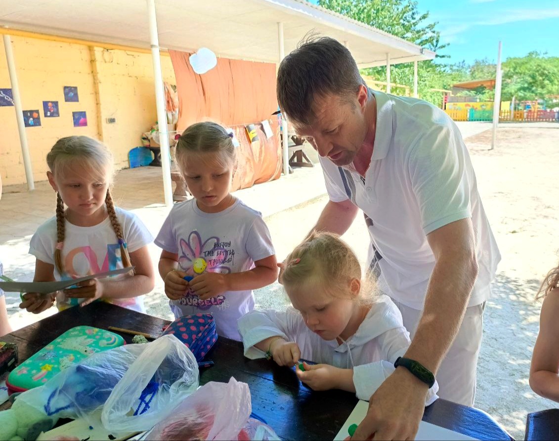 Еще никто не знал, что будет сделано из этих материалов. А получилась целая планета!