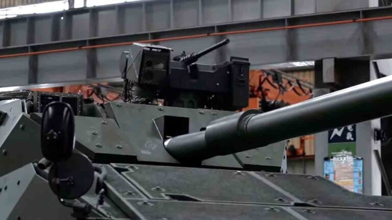    Тайвань представил новейшую боевую машину пехоты D3 CheetahТайвань представил новейшую боевую машину пехоты D3 Cheetah