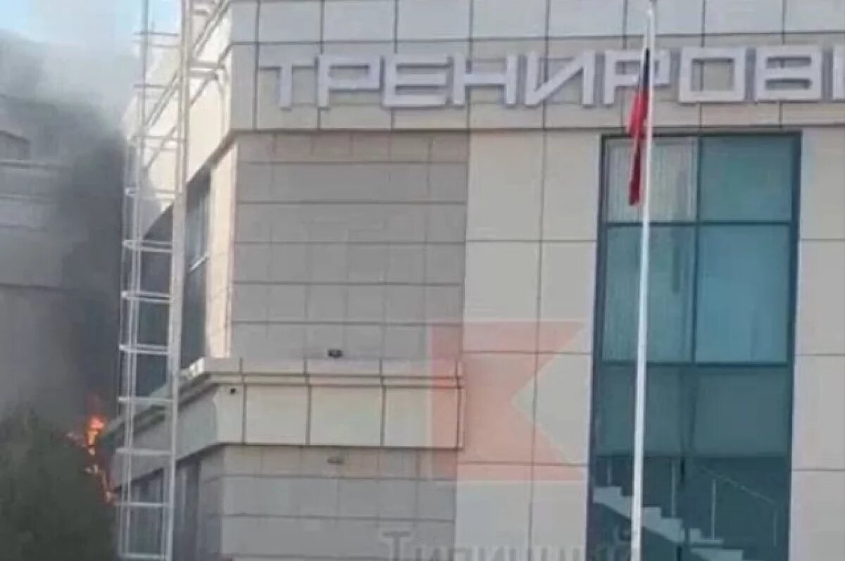    В Краснодаре из загоревшегося комплекса «Чемпион» эвакуировали 140 детей