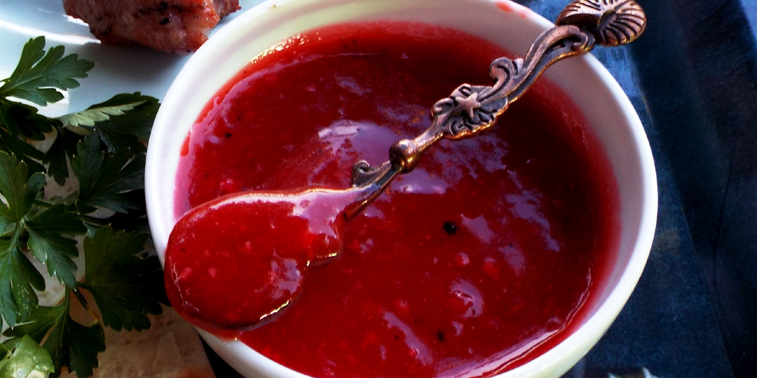 Вкуснее кетчупа: ароматный соус из сливы, который усиливает вкус любого блюда (наша находка!)