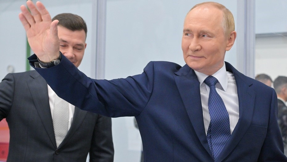    Владимир Путин на рабочей встрече в Магадане. Автор фото: Алексей Никольский/POOL/ТАСС