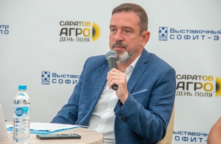     На саратовских полях к китайским агродронам уже присоединяются российские БАС
