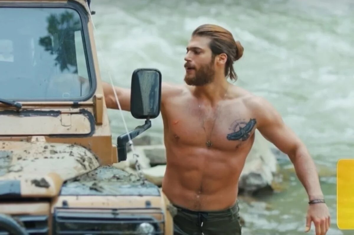    Джан Яман много времени и сил уделяет фигуре.