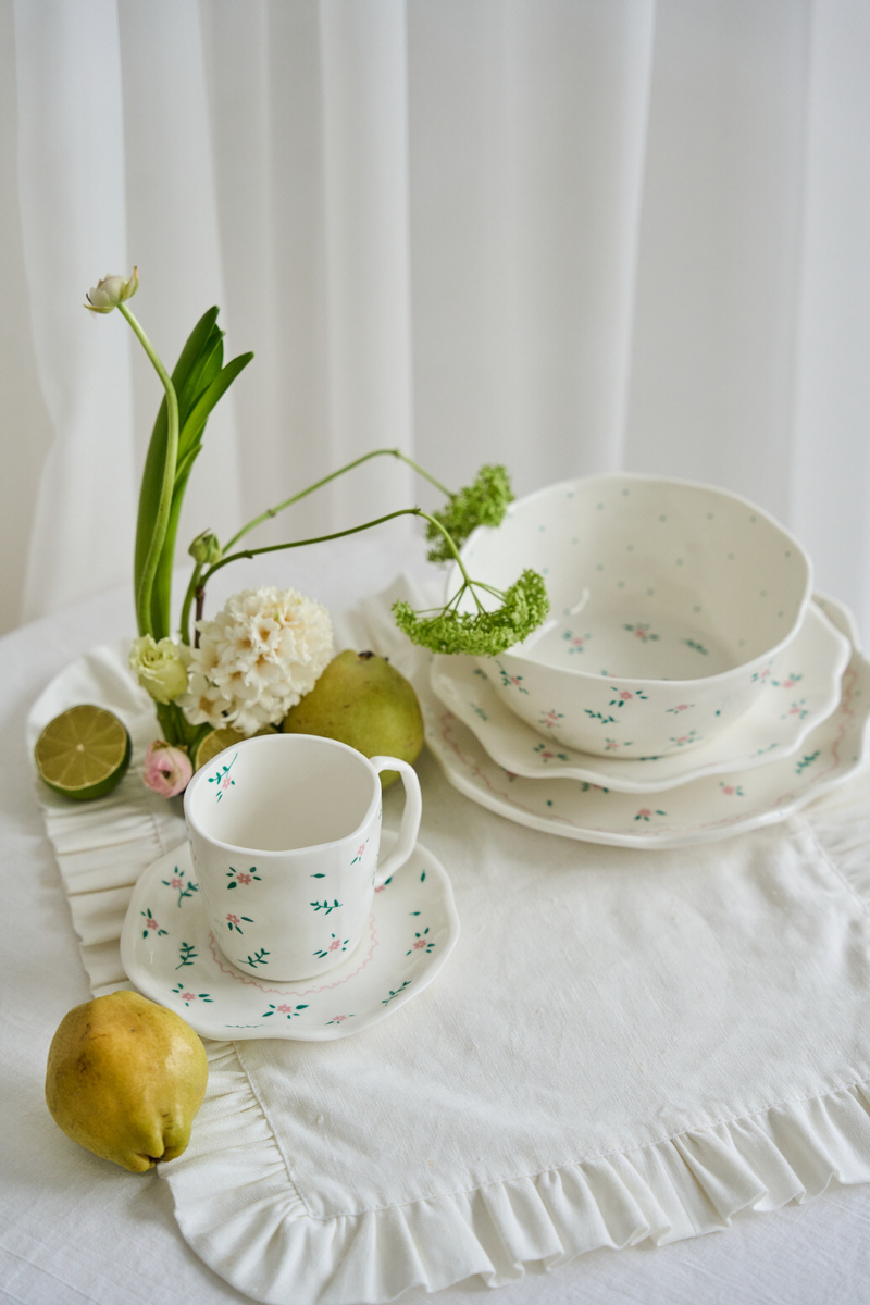 Тарелки и Чайная пара "Очарование"