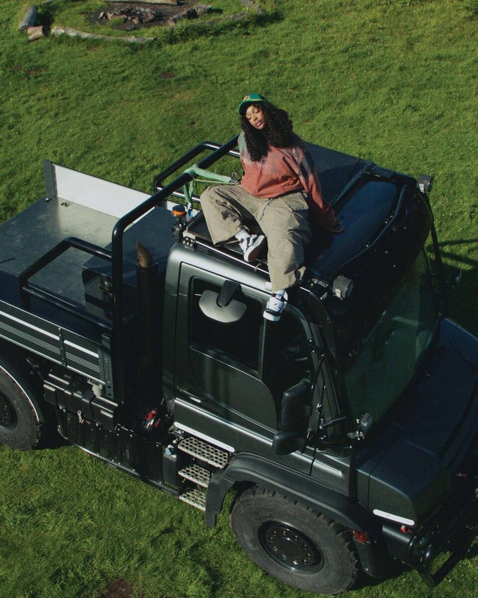    Певица SZA стала первым художественным руководителем Vans (фото 2)