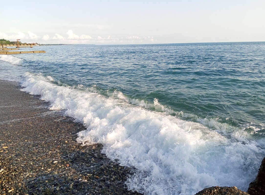 Пляж пансионата "Айтар". Абхазия, Сухум-2025