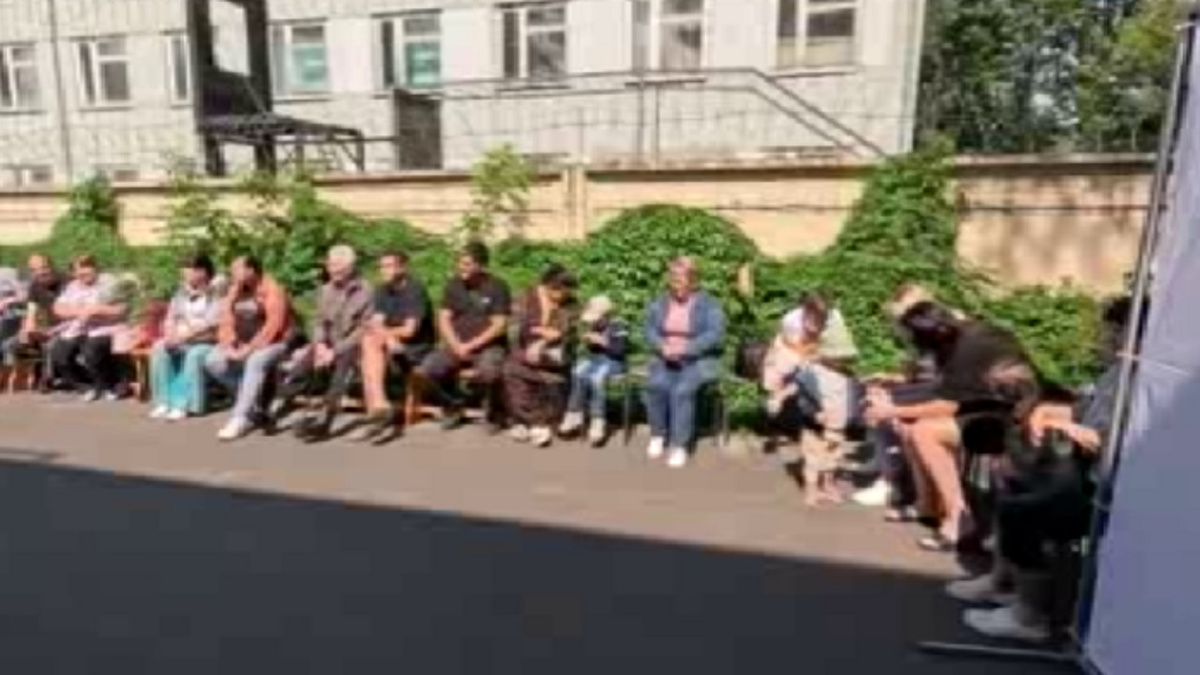    В курский ПВР приехал певец Рафис Калимуллин с гуманитарной помощью