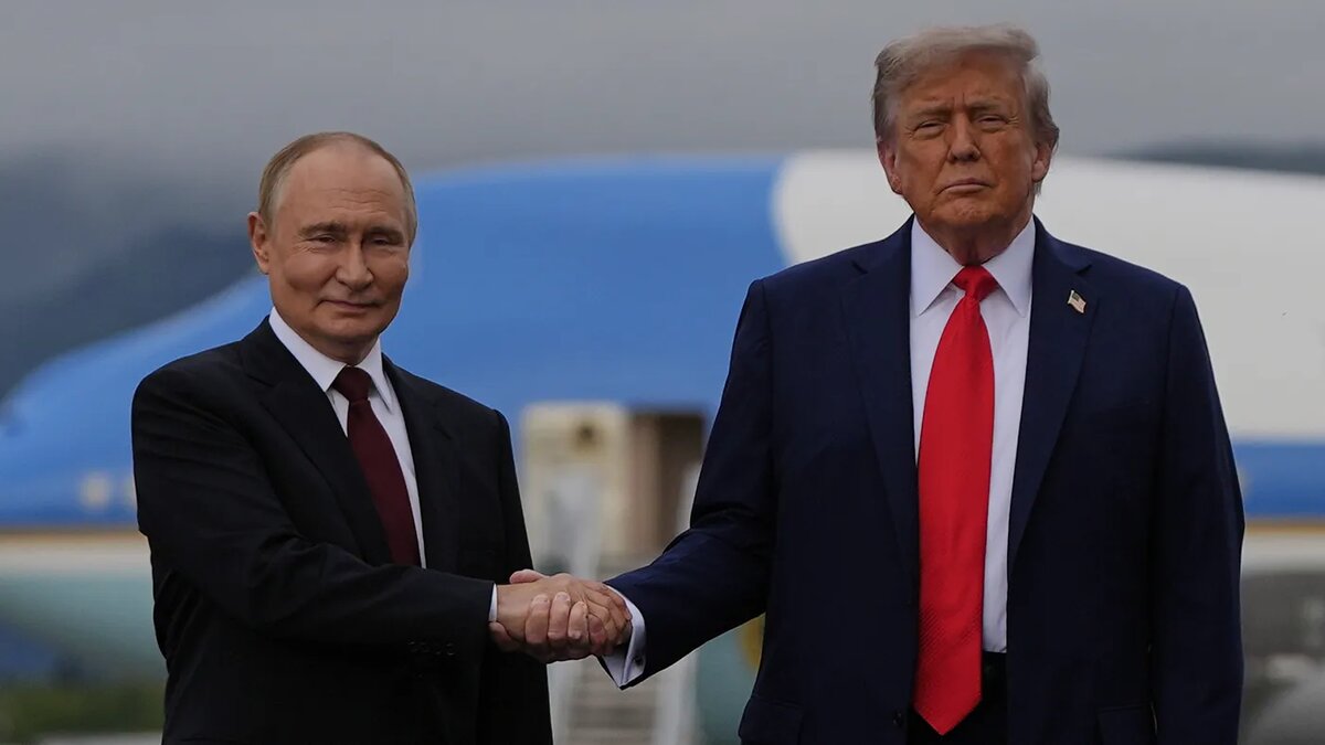   Julia Demaree Nikhinson / AP