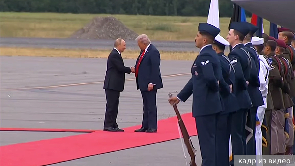     Фото: кадр из видео   
 Текст: Вера Басилая