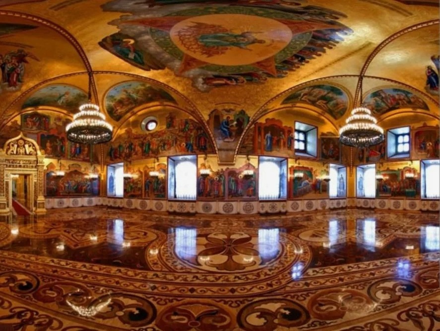 Грановитая палата Московского Кремля. Фотография взята из свободных источников на просторах интернета