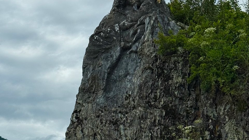 Остров Патмос на Алтае и скала, от которой мурашки