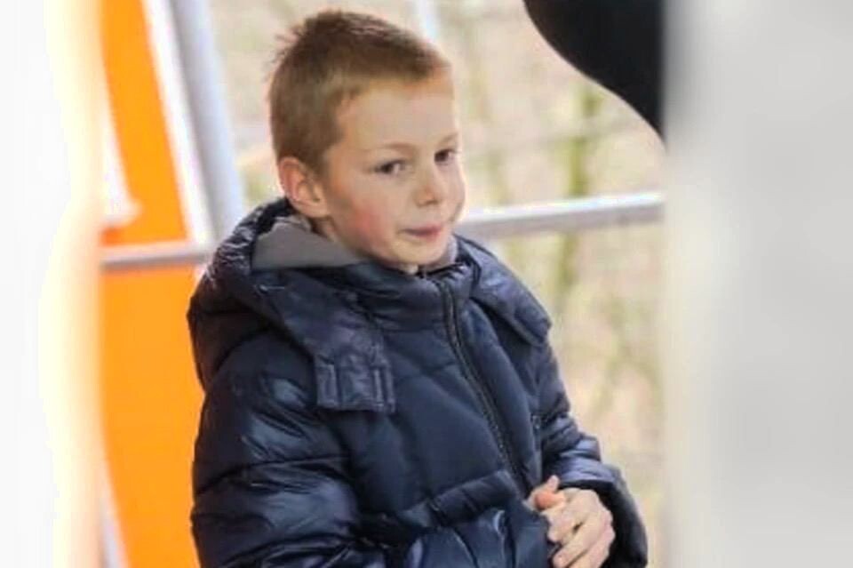 Так мальчик выглядел до инцидента с собаками