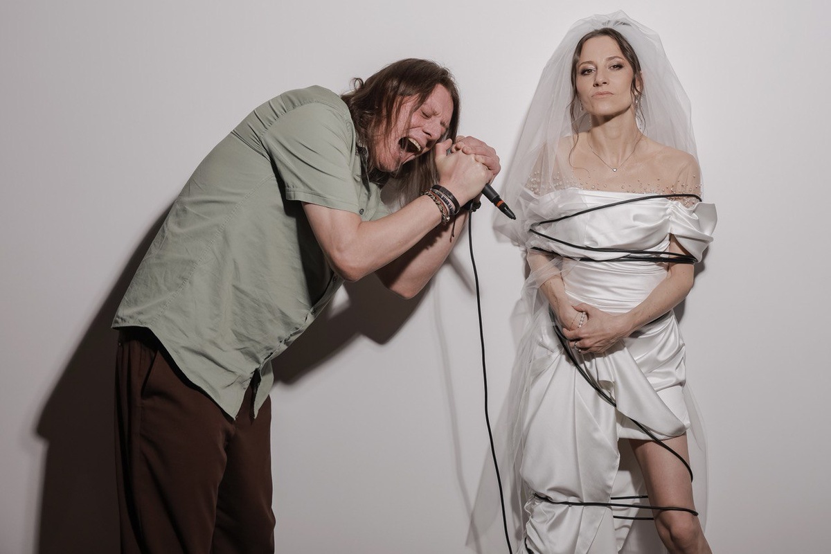 Вокалист МЭD DОГ Артем Макаров с женой устроили рок-свадьбу. Фото: @artem_makarov_official