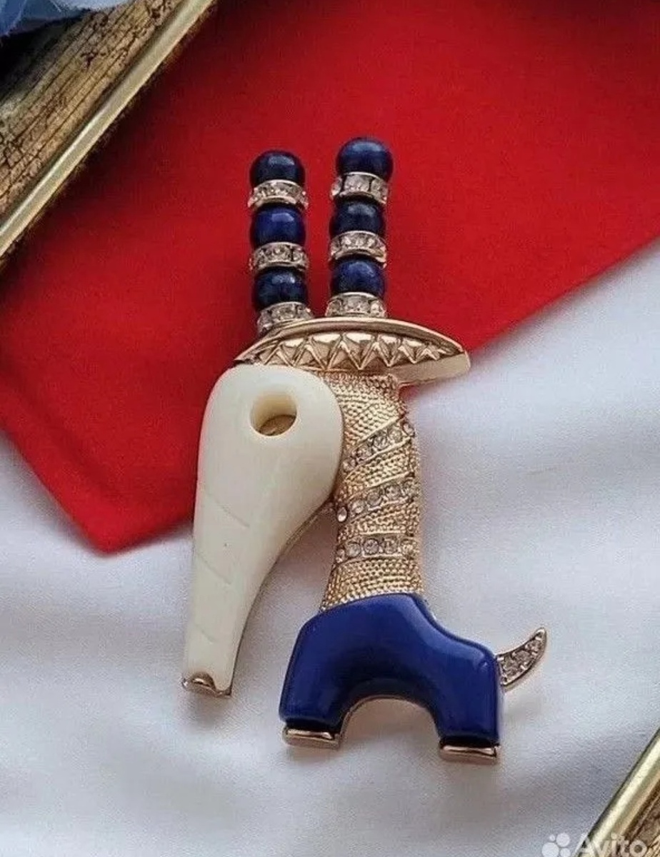 Мексиканская (?) лошадка: есть в ней что-то загадочное и даже немного пугающее. Злых духов отгонять. 