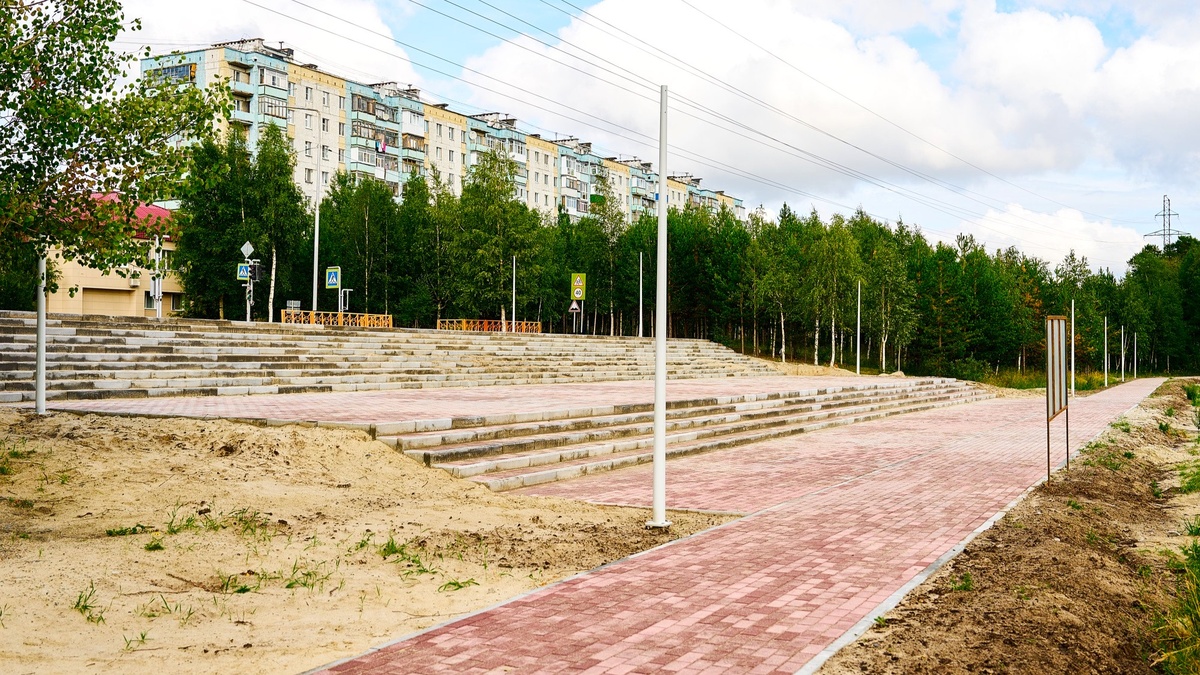    Благоустройство набережной Агана в Радужном завершат в рамках федерального проекта