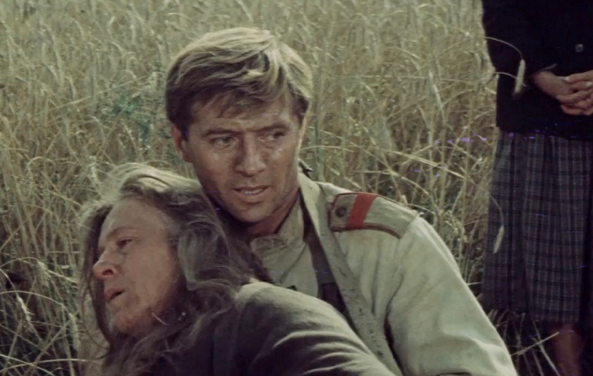 Кадр из фильма "Тревоги первых птиц"