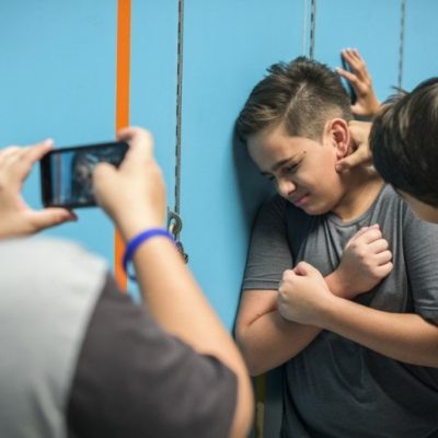 Травля в школе наказуема