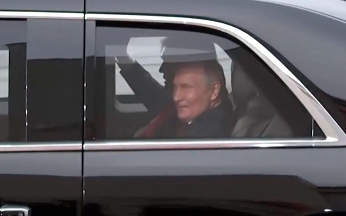 Смех Путина в машине Трампа