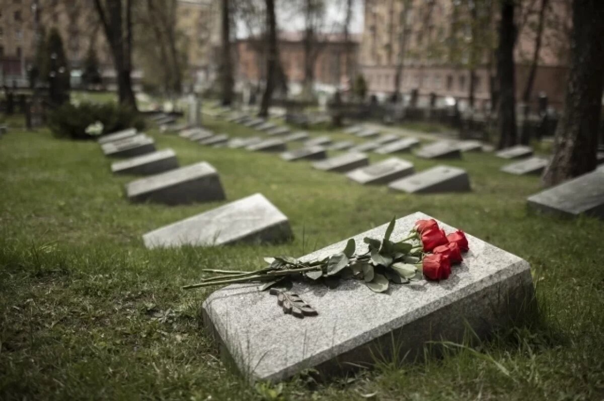    Вандализм на кладбище в Новокузнецке оказался делом непогоды