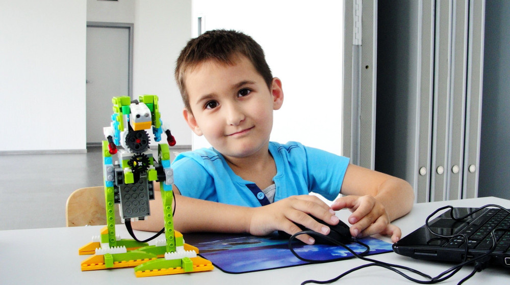    Роботы и биометрия: Как школьные проекты открывают новые горизонты