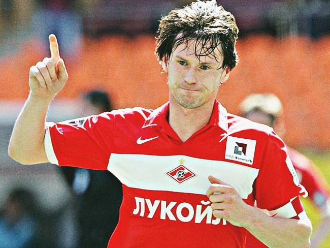 Его путь начался в восьмилетнем возрасте, когда мальчишка ездил через всю Москву в футбольную школу "Спартака"