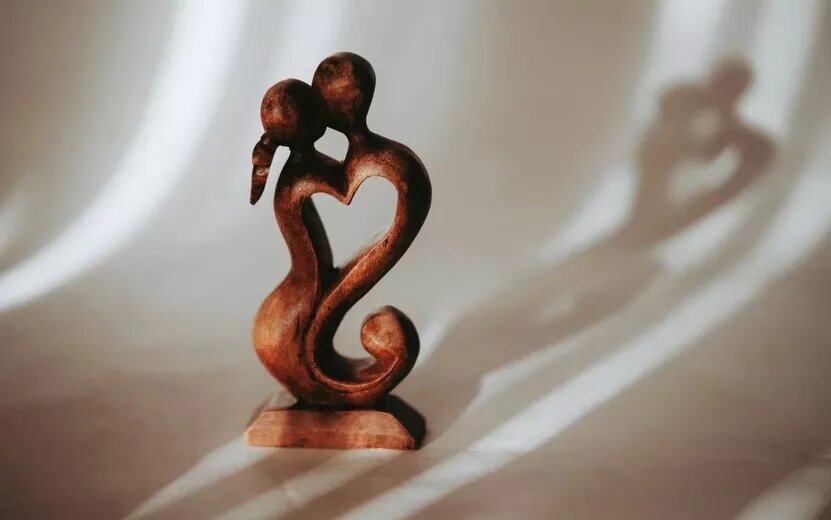    Плавное завершение и мягкий переход: кого гороскоп на 17 августа удержит от резких шагов и подскажет верное направление?